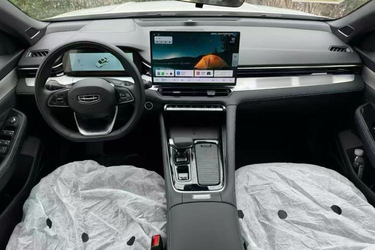 Used Geely Auto Preface 2026 Model Oriental Yao 1.5TD Fuyao Edition Interior 2