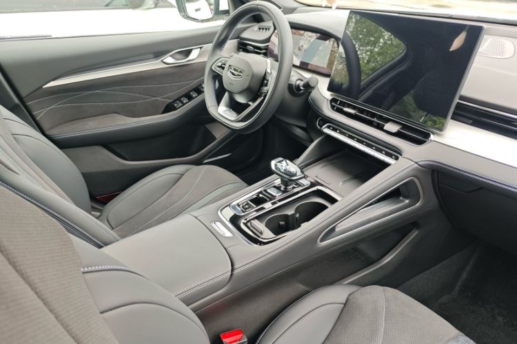 Used Geely Auto Preface 2026 Model Oriental Yao 2.0TD Xiaohan Edition Interior 3