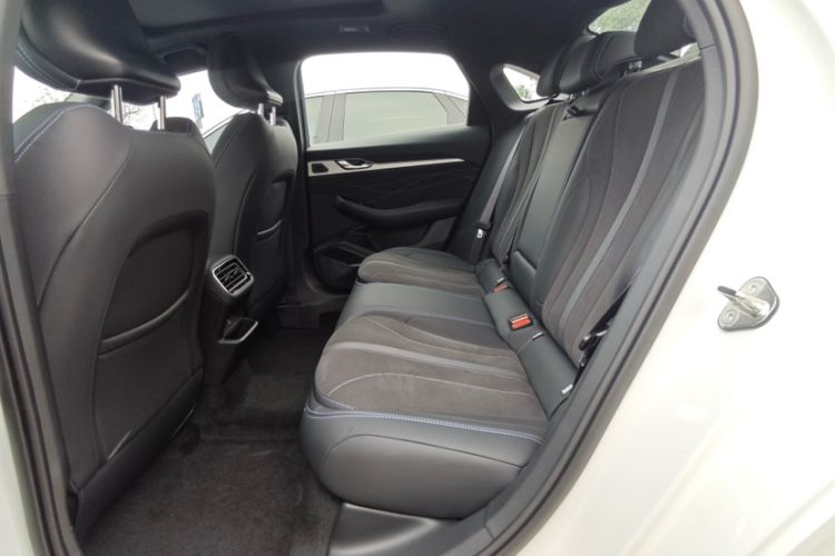 Used Geely Auto Preface 2026 Model Oriental Yao 2.0TD Xiaohan Edition Interior 5