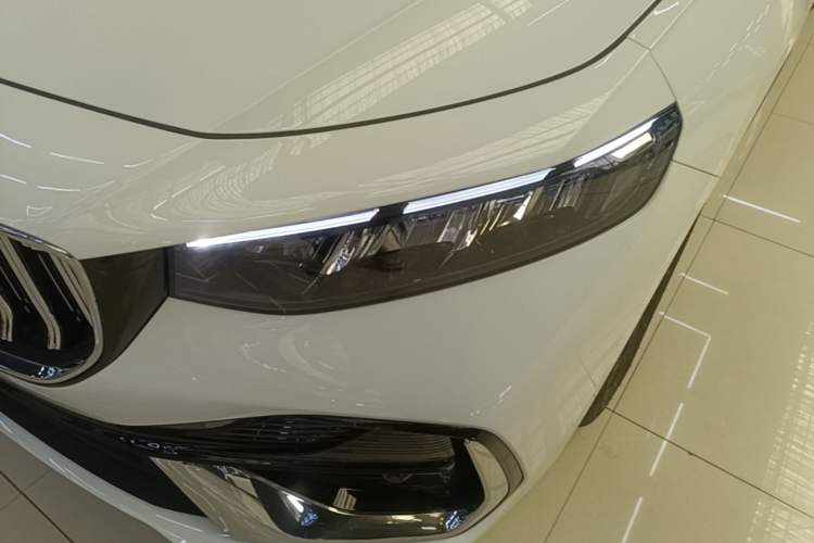Used Geely Auto Preface 2026 Model Oriental Yao 1.5TD Fuyao Edition Left Front Headlight