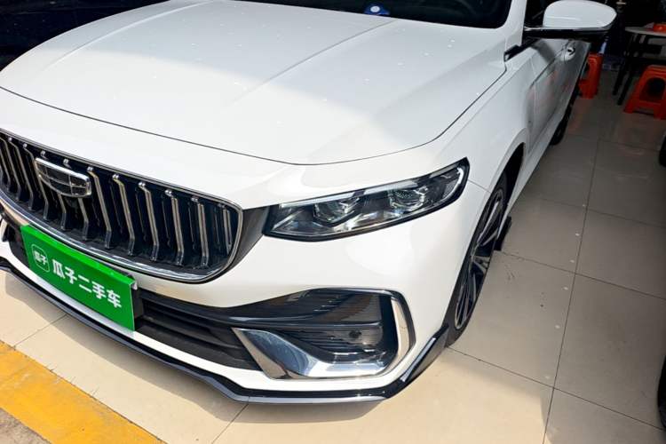 Used Geely Auto Preface 2026 Model Oriental Yao 1.5TD Kunlun Edition Left Front Headlight
