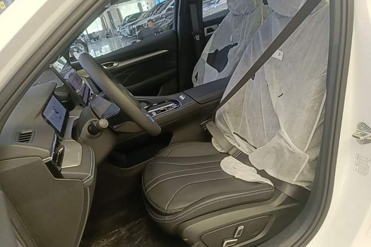 Used Geely Auto Preface 2026 Model Oriental Yao 1.5TD Fuyao Edition Left Front Seat