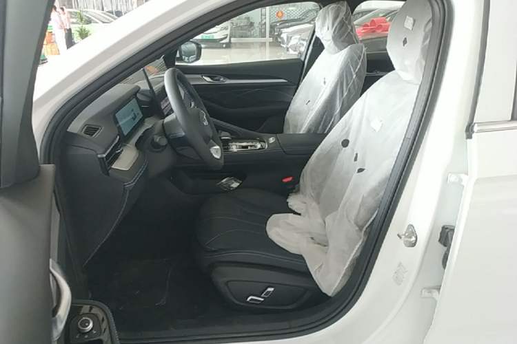 Used Geely Auto Preface 2026 Model Oriental Yao 1.5TD Kunlun Edition Left Front Seat