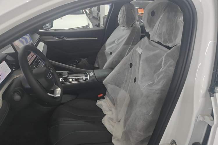 Used Geely Auto Preface 2026 Model Oriental Yao 1.5TD Fuyao Edition Left Front Seat