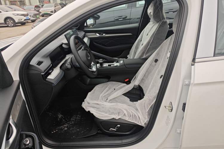 Used Geely Auto Preface 2026 Model Oriental Yao 1.5TD Fuyao Edition Left Front Seat