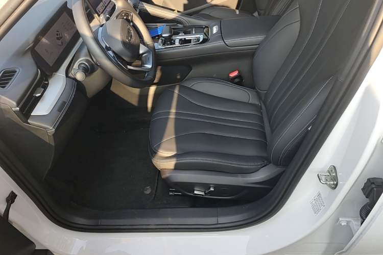 Used Geely Auto Preface 2026 Model Oriental Yao 1.5TD Kunlun Edition Left Front Seat