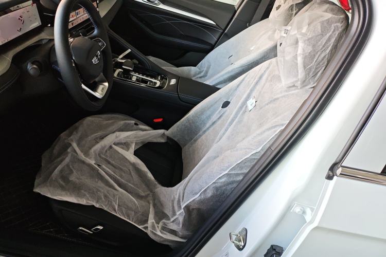 Used Geely Auto Preface 2026 Model Oriental Yao 1.5TD Fuyao Edition Left Front Seat