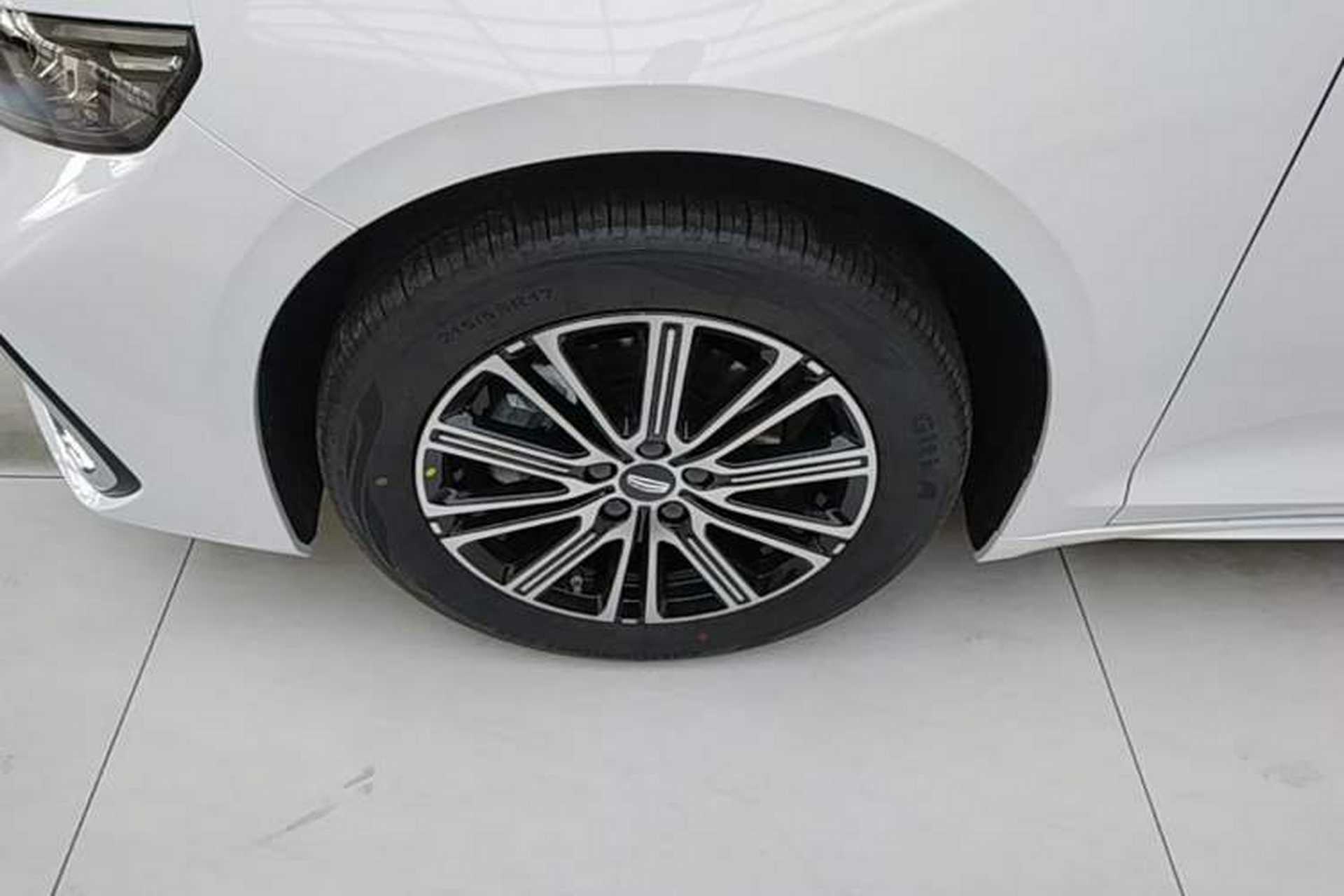 Used Geely Auto Preface 2026 Model Oriental Yao 1.5TD Fuyao Edition Left Front Wheel Hub
