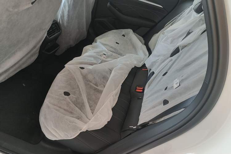 Used Geely Auto Preface 2026 Model Oriental Yao 1.5TD Fuyao Edition Left Rear Seat