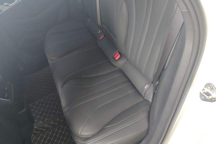 Used Geely Auto Preface 2026 Model Oriental Yao 1.5TD Fuyao Edition Left Rear Seat