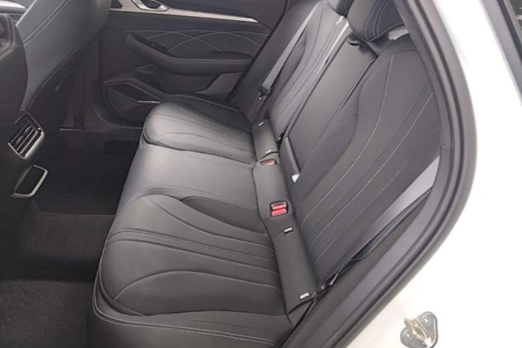 Used Geely Auto Preface 2026 Model Oriental Yao 1.5TD Kunlun Edition Left Rear Seat
