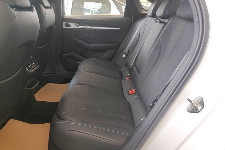 Used Geely Auto Preface 2026 Model Oriental Yao 1.5TD Kunlun Edition Left Rear Seat