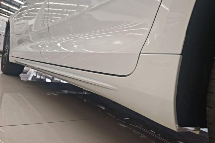 Used Geely Auto Preface 2026 Model Oriental Yao 1.5TD Fuyao Edition Left Side Sill