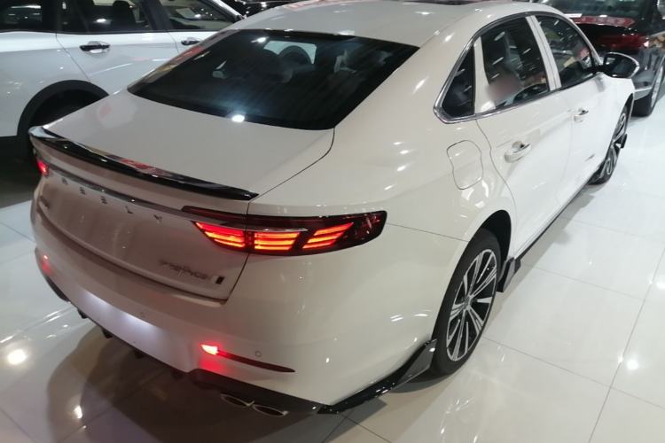 Used Geely Auto Preface 2026 Model Oriental Yao 1.5TD Kunlun Edition Rear Right 45 Deg
