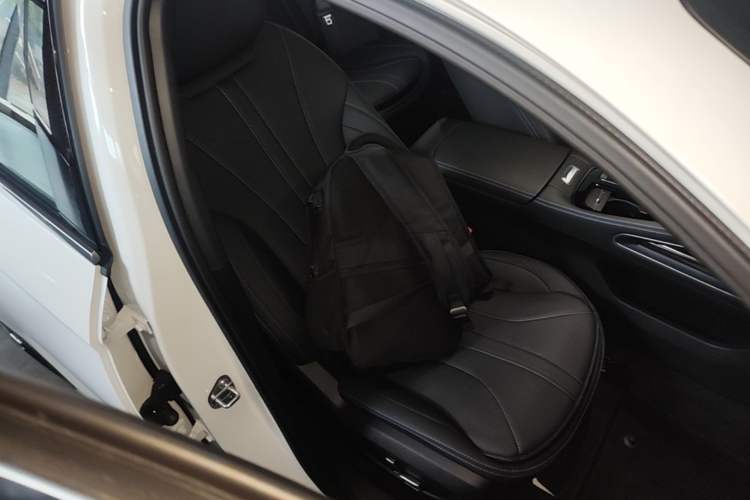 Used Geely Auto Preface 2026 Model Oriental Yao 1.5TD Kunlun Edition Right Front Seat