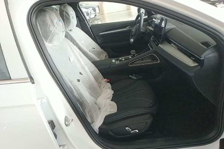 Used Geely Auto Preface 2026 Model Oriental Yao 1.5TD Kunlun Edition Right Front Seat