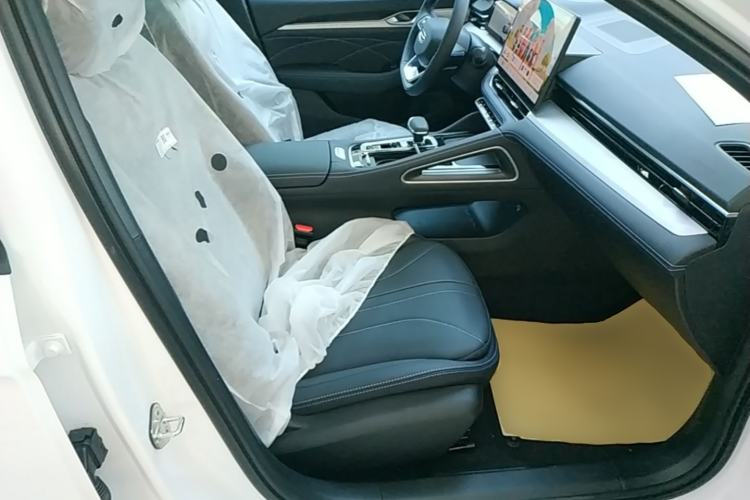 Used Geely Auto Preface 2026 Model Oriental Yao 1.5TD Fuyao Edition Right Front Seat