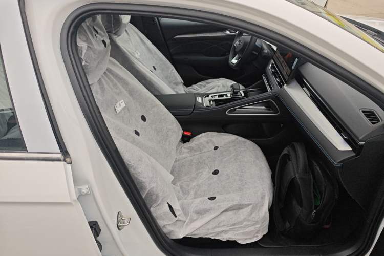 Used Geely Auto Preface 2026 Model Oriental Yao 1.5TD Fuyao Edition Right Front Seat