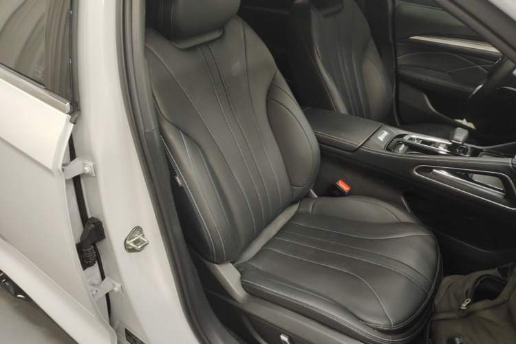 Used Geely Auto Preface 2026 Model Oriental Yao 1.5TD Kunlun Edition Right Front Seat