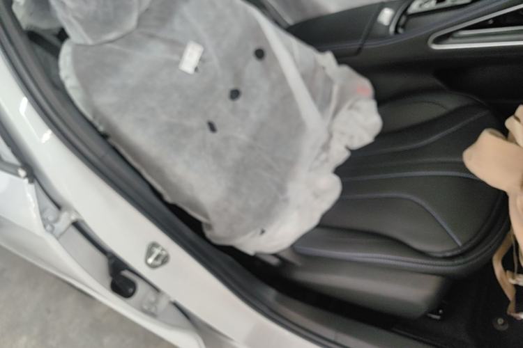 Used Geely Auto Preface 2026 Model Oriental Yao 1.5TD Fuyao Edition Right Front Seat