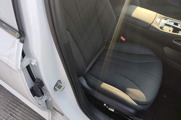 Used Geely Auto Preface 2026 Model Oriental Yao 1.5TD Kunlun Edition Right Front Seat