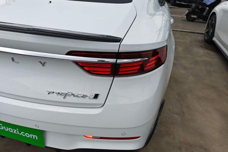 Used Geely Auto Preface 2026 Model Oriental Yao 2.0TD Xiaohan Edition Right Rear Taillight