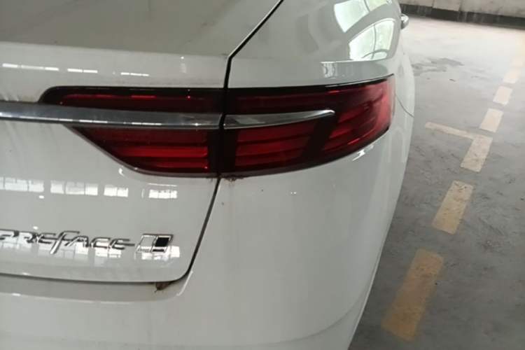 Used Geely Auto Preface 2026 Model Oriental Yao 1.5TD Fuyao Edition Right Rear Taillight