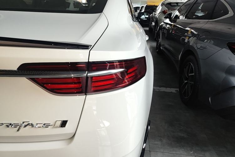 Used Geely Auto Preface 2026 Model Oriental Yao 1.5TD Kunlun Edition Right Rear Taillight