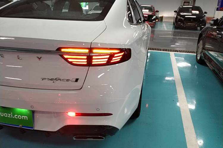 Used Geely Auto Preface 2026 Model Oriental Yao 1.5TD Fuyao Edition Right Rear Taillight