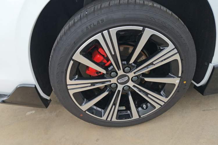 Used Geely Auto Preface 2026 Model Oriental Yao 2.0TD Xiaohan Edition Right Rear Wheel Hub