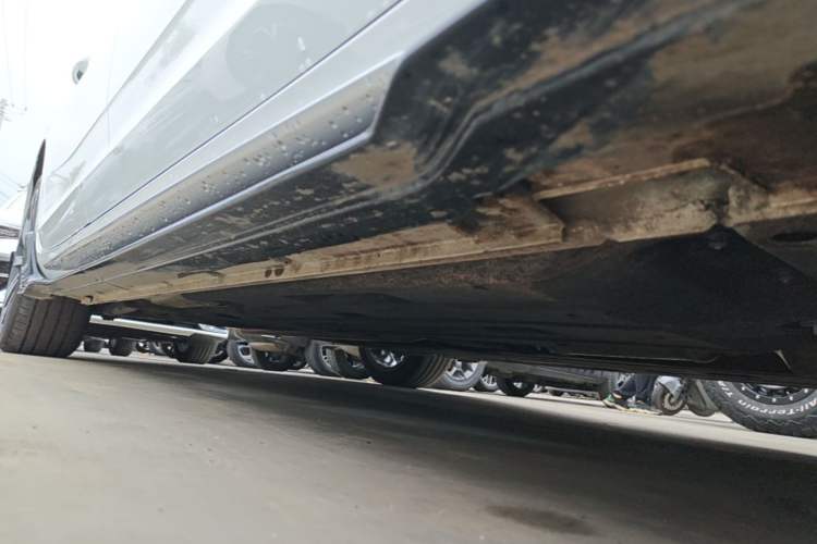Used Geely Auto Preface 2026 Model Oriental Yao 2.0TD Xiaohan Edition Right Side Sill