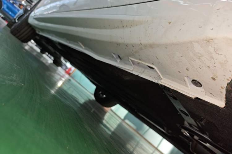Used Geely Auto Preface 2026 Model Oriental Yao 1.5TD Fuyao Edition Right Side Sill