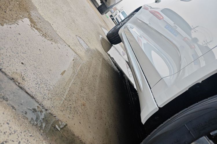 Used Geely Auto Preface 2026 Model Oriental Yao 1.5TD Fuyao Edition Right Side Sill