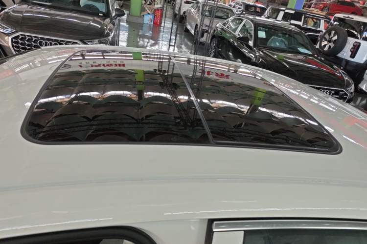 Used Geely Auto Preface 2026 Model Oriental Yao 1.5TD Fuyao Edition Roof