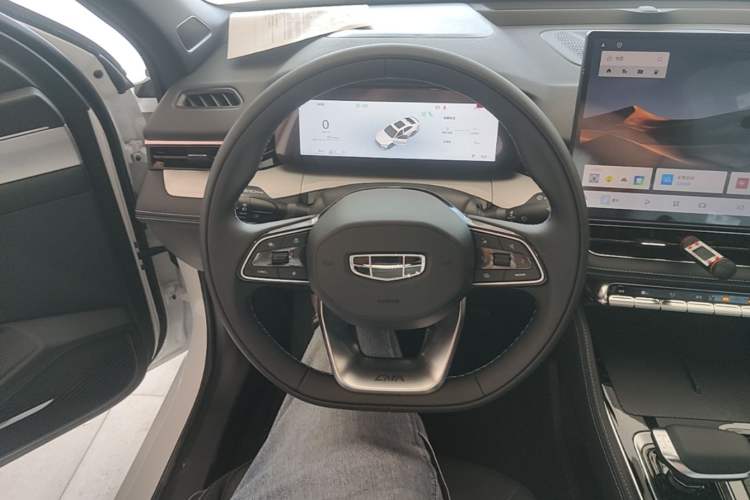 Used Geely Auto Preface 2026 Model Oriental Yao 1.5TD Fuyao Edition Steering Wheel