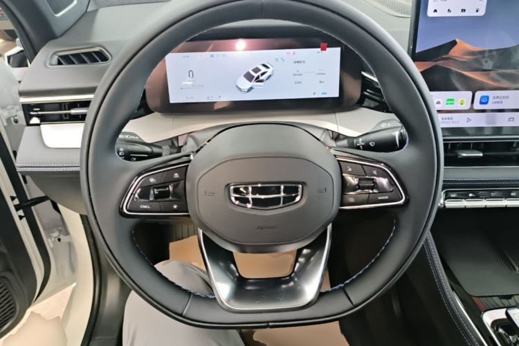 Used Geely Auto Preface 2026 Model Oriental Yao 1.5TD Fuyao Edition Steering Wheel