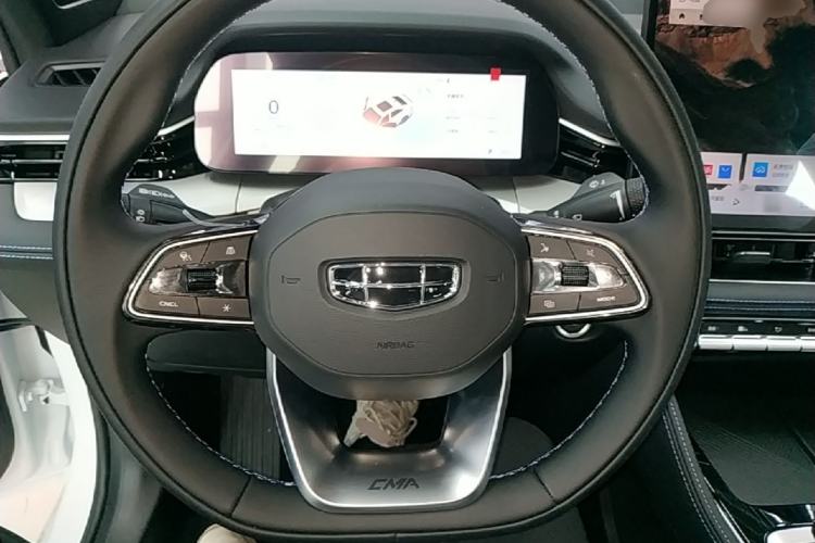 Used Geely Auto Preface 2026 Model Oriental Yao 1.5TD Fuyao Edition Steering Wheel