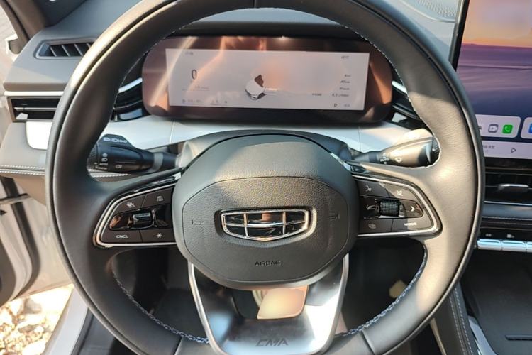 Used Geely Auto Preface 2026 Model Oriental Yao 1.5TD Kunlun Edition Steering Wheel