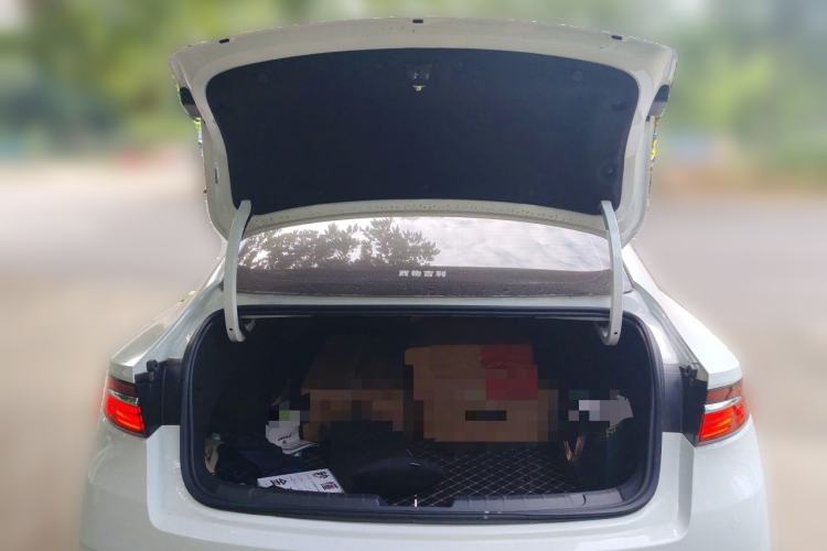 Used Geely Auto Preface 2026 Model Oriental Yao 1.5TD Fuyao Edition Trunk