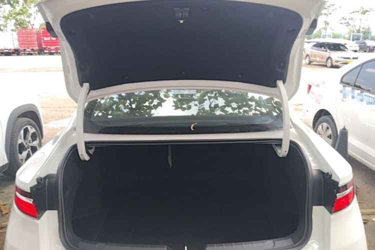 Used Geely Auto Preface 2026 Model Oriental Yao 1.5TD Kunlun Edition Trunk