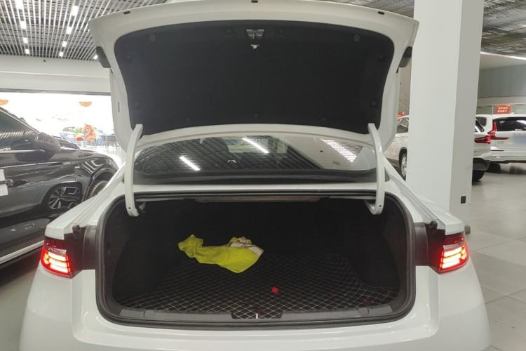 Used Geely Auto Preface 2026 Model Oriental Yao 1.5TD Kunlun Edition Trunk