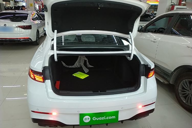 Used Geely Auto Preface 2026 Model Oriental Yao 1.5TD Fuyao Edition Trunk