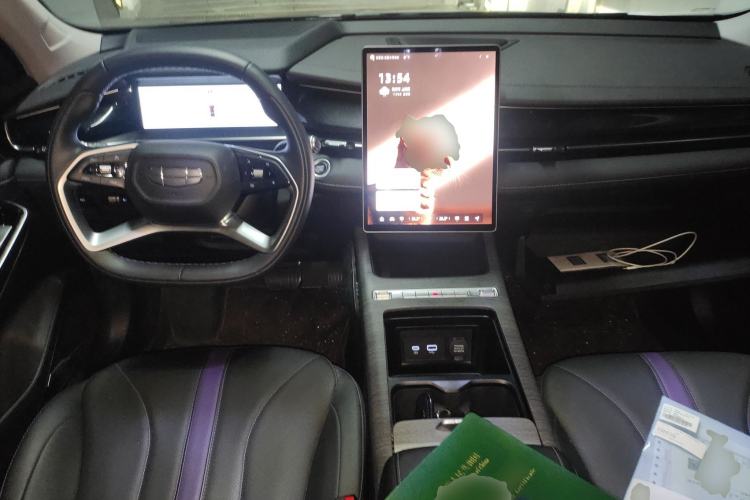 Used Geely Auto Preface L 2024 Zhiqing 1.5TD Xingyun Edition Center Console