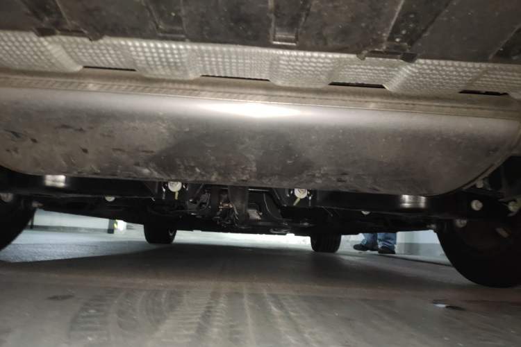 Used Geely Auto Preface L 2024 Zhiqing 1.5TD Xingyun Edition Chassis Rear