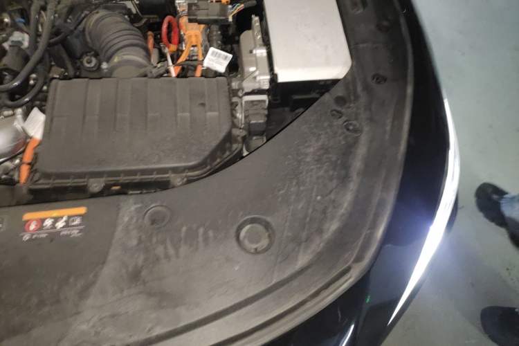 Used Geely Auto Preface L 2024 Zhiqing 1.5TD Xingyun Edition Engine Bay Left