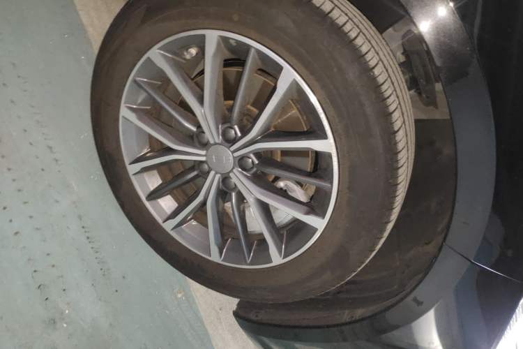 Used Geely Auto Preface L 2024 Zhiqing 1.5TD Xingyun Edition Right Front Wheel Hub