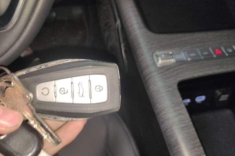 Used Geely Auto Preface L 2024 Zhiqing 1.5TD Xingyun Edition Vehicle Key