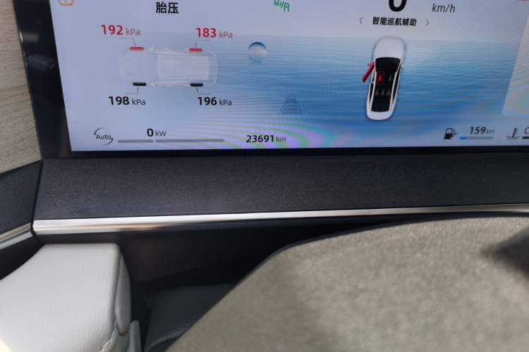 Used Geely Auto Preface L 2024 Zhiqing 1.5TD Tiangong Edition Odometer Close Up