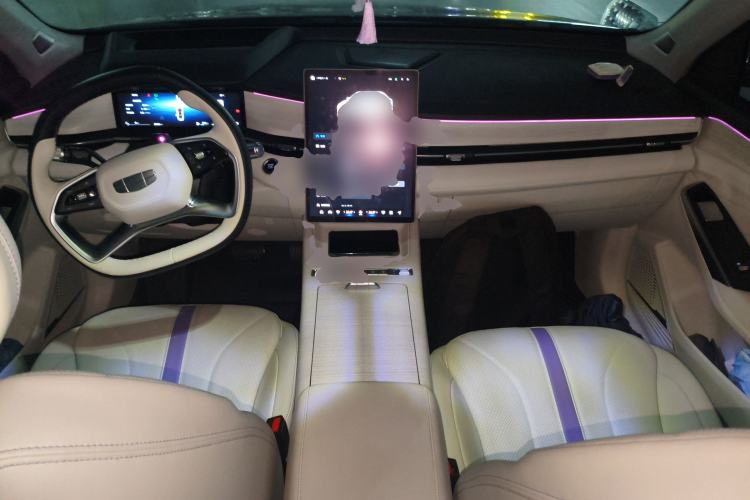 Used Geely Auto Preface L 2024 Zhiqing 1.5TD Tiangong Edition Center Console
