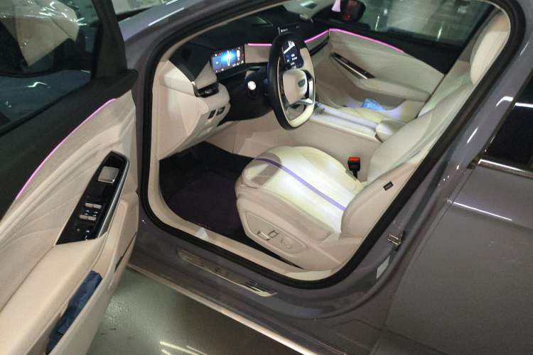Used Geely Auto Preface L 2024 Zhiqing 1.5TD Tiangong Edition Driver Seat